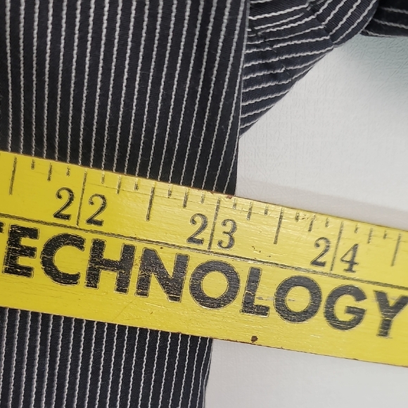 Eton Of Sweden Contemporary Fit Black Shirt with White Pinstripes - Picture 6 of 7